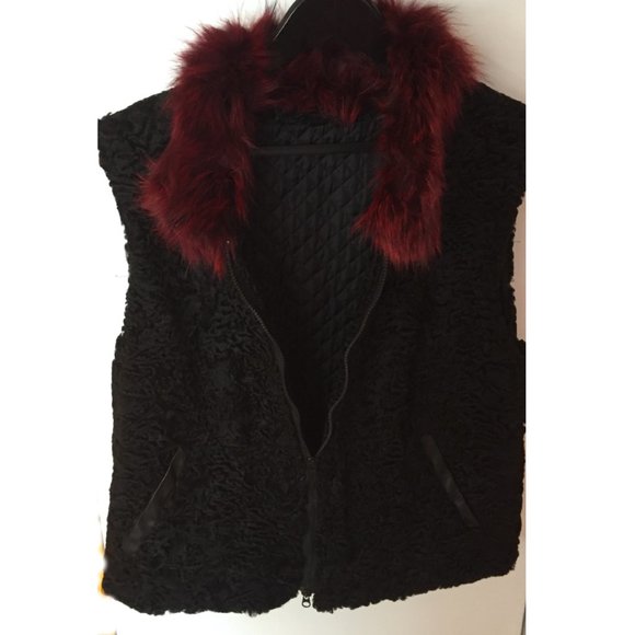 Recycled Persian Lamb Vest by Harricana - Picture 2 of 3